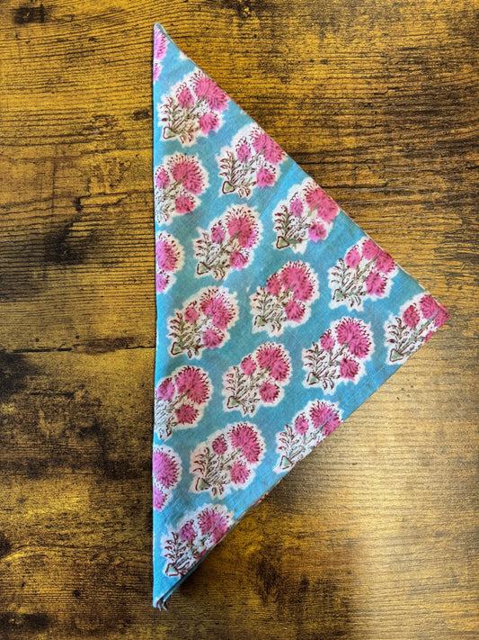 Everyday Charm: Cotton Napkins Blue pink