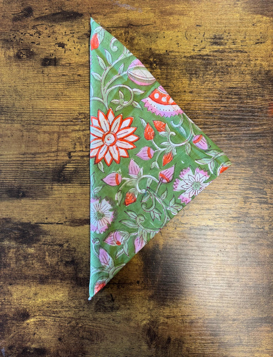Everyday Charm: Cotton Napkins Green orange flower