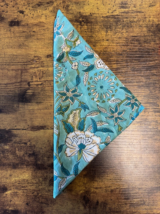 Everyday Charm: Cotton Napkins Green floral