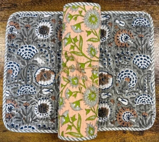 Cotton Reversible Table Mat Set (Set of 6)