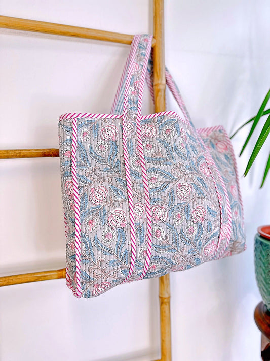 Quilted Cotton Handprint Grey pink