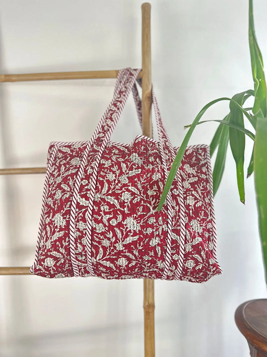 Quilted Cotton Handprint Red hue