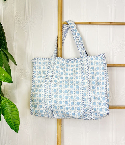Quilted Cotton Handprint White with blue
