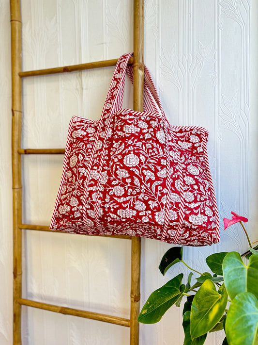 Quilted Cotton Handprint Red white print