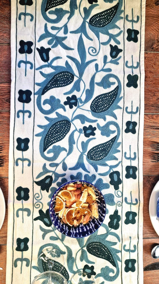 Cozy Elegance: Quilted Cotton Table Runners Peach green pomegrante