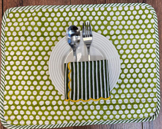 Easy Square Quilted Table Mat l Green gingo