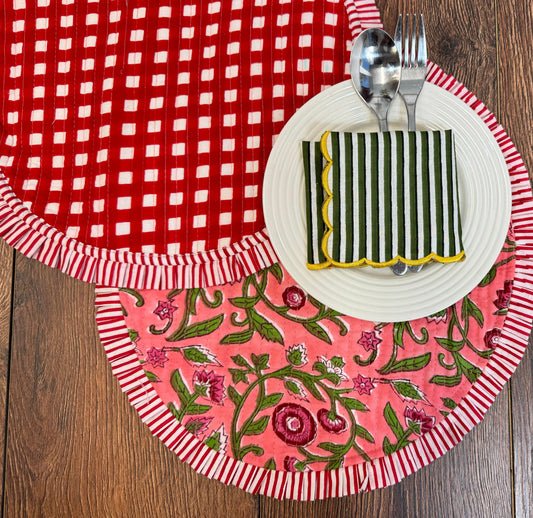Easy Round Quilted Table Mat with Frill Peachy red