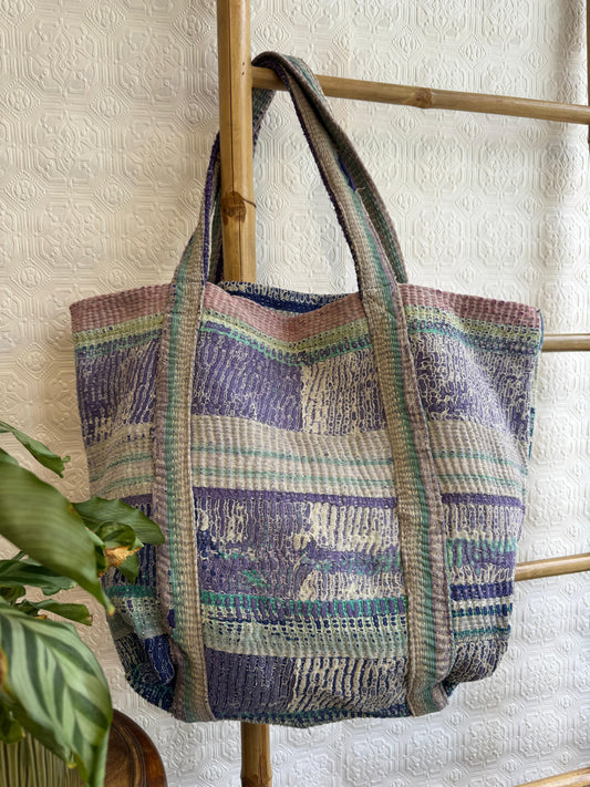 Vintage-Inspired Market Tote Bag – Timeless Style, Everyday Function Purple vintage