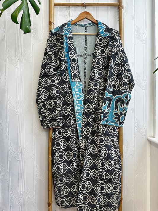 Vintage Longline Jacket – Classic Silhouette with Timeless Appeal Black white and blue