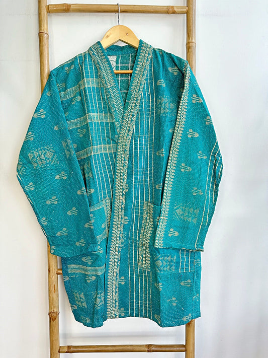 Vintage Longline Jacket – Classic Silhouette with Timeless Appeal Blue with beige small motif