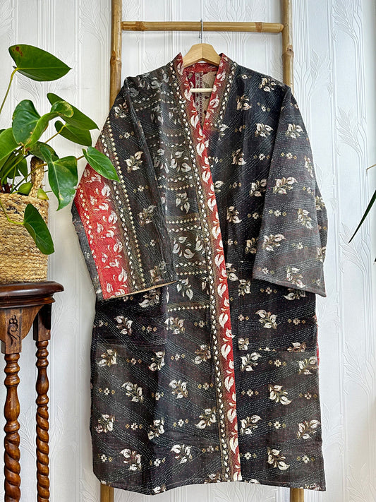 Vintage Longline Jacket – Classic Silhouette with Timeless Appeal Dark grey with beige motif
