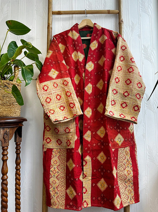 Vintage Longline Jacket – Classic Silhouette with Timeless Appeal Red with beige