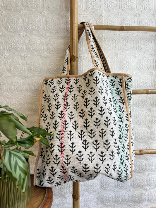 Vintage-Inspired Market Tote Bag – Timeless Style, Everyday Function White with small black motif