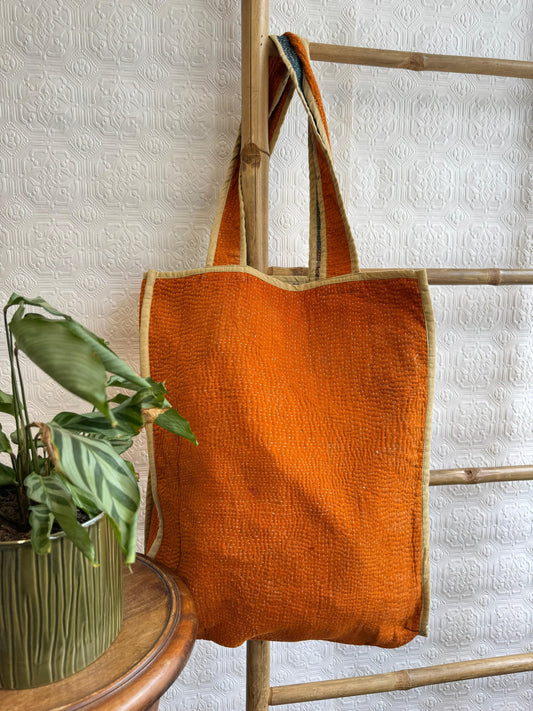 Vintage-Inspired Market Tote Bag – Timeless Style, Everyday Function Orange with beige stripe