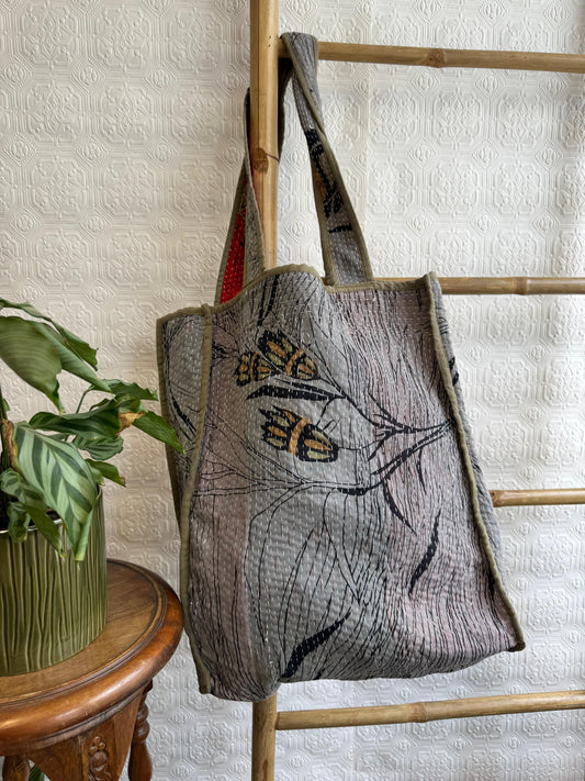 Vintage-Inspired Market Tote Bag – Timeless Style, Everyday Function Grey black