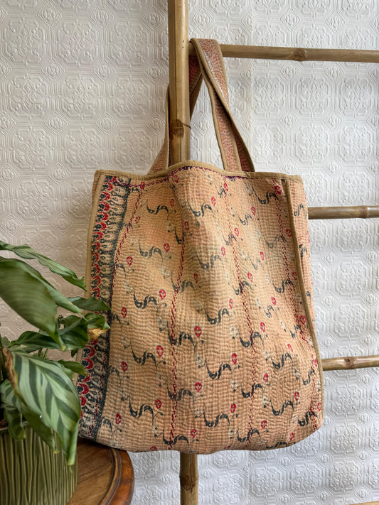 Vintage-Inspired Market Tote Bag – Timeless Style, Everyday Function Brown hue