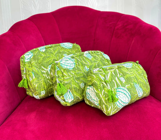 3-Piece Quilted Cotton Washbag Set – Soft, Stylish & Travel-Ready Green Pomegrante