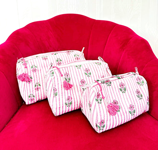 3-Piece Quilted Cotton Washbag Set – Soft, Stylish & Travel-Ready pink with small motif ans stripe