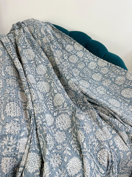 High Quality Hand dyed Shibori Kantha Throws in 100% Cotton-Quilt Blue and White Floral