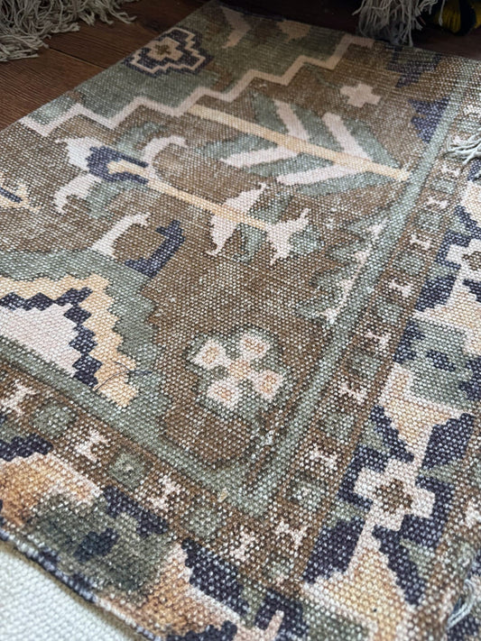 Modern 6x4 ft. Area Rug – Soft, Durable & Stylish Floor Accent | Dark Choco Brown Dull Green White/Yellow Hue