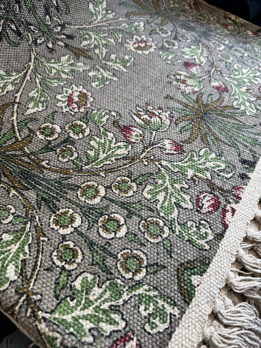 Modern 6x4 ft. Area Rug – Soft, Durable & Stylish Floor Accent | Dark Sage Green Grey Red Floral Pattern