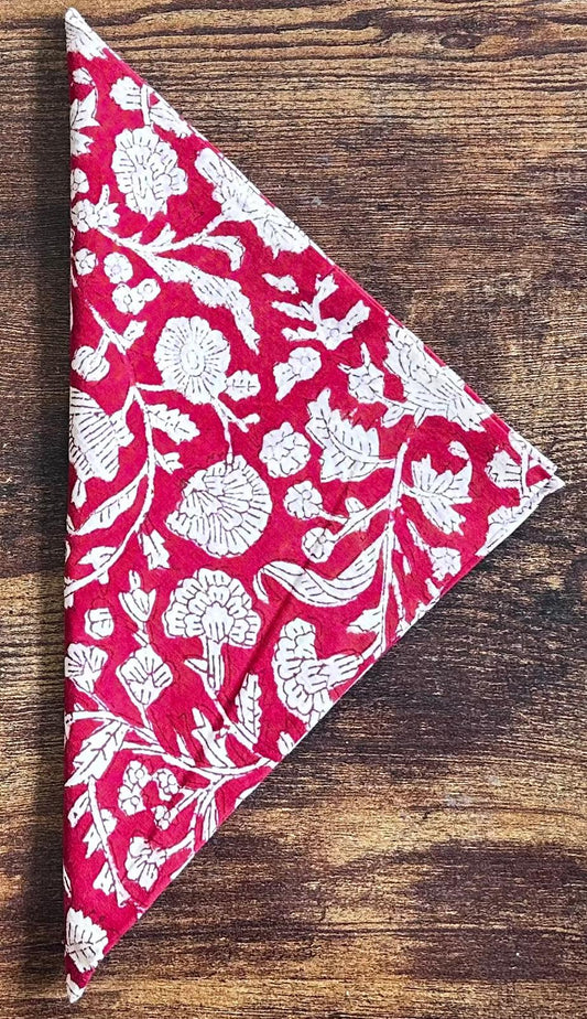 Everyday Charm: Cotton elegant fire pink napkin