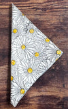 Everyday Charm: Cotton Napkins Elegant White Sunflower