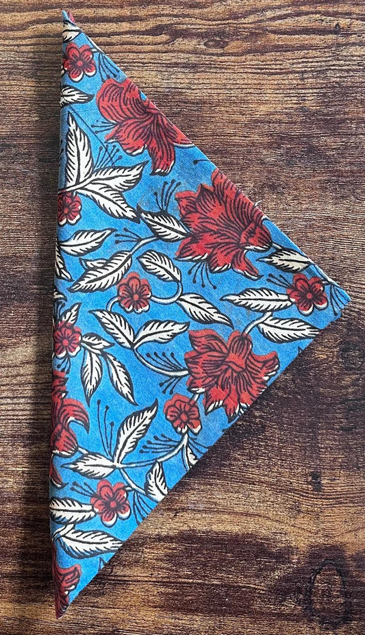 Everyday Charm: Cotton Napkins Elegant Blue Red