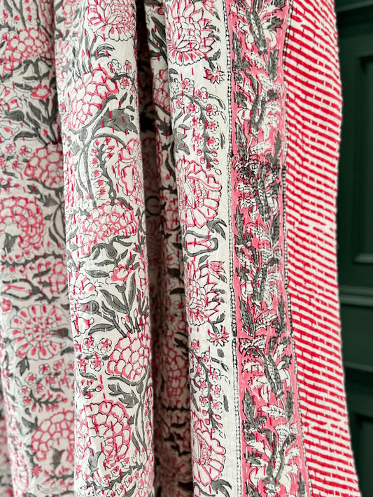 Elegant White Grey Pink Country Floral Kantha Stitch Bed Throw Dohar Hand-block Artisan Summer