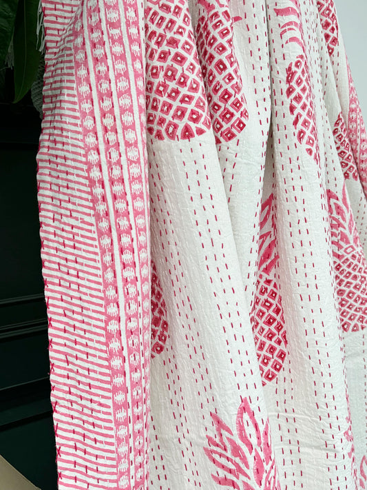 Indian Blankets Summer White Pink Pineapple Stripe Kantha Stitch Bed Throw Dohar Hand-block Artisan Summer